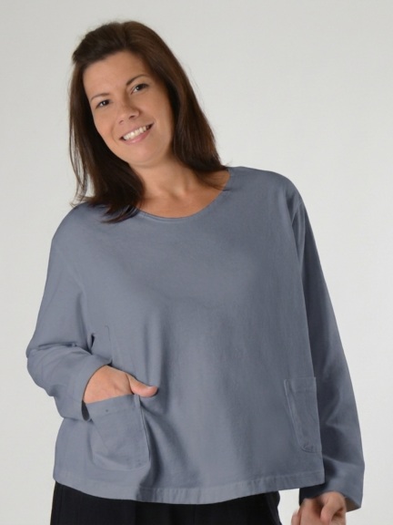 Boxy Shirt with Pockets by PacifiCotton
