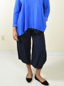 Angled Hem Pant by Gerties