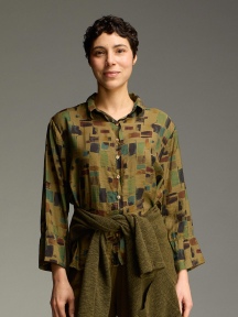 Crop Easy Shirt by Cut Loose