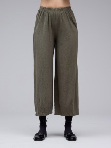 Cropped Pant w/ Darts by Cut Loose