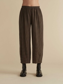 Cropped Pants by Cut Loose