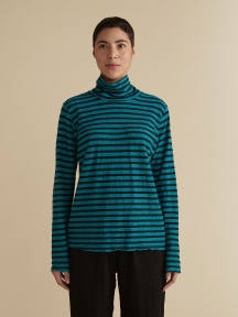 Long Sleeve Turtle Neck by Cut Loose