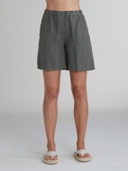 Easy Short by Cut Loose