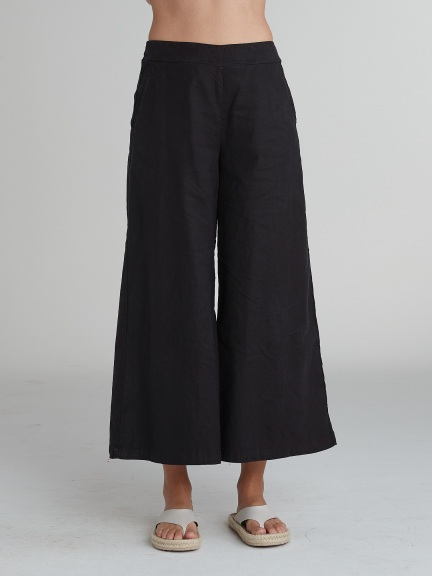 Wide Leg Crop Pant by Cut Loose