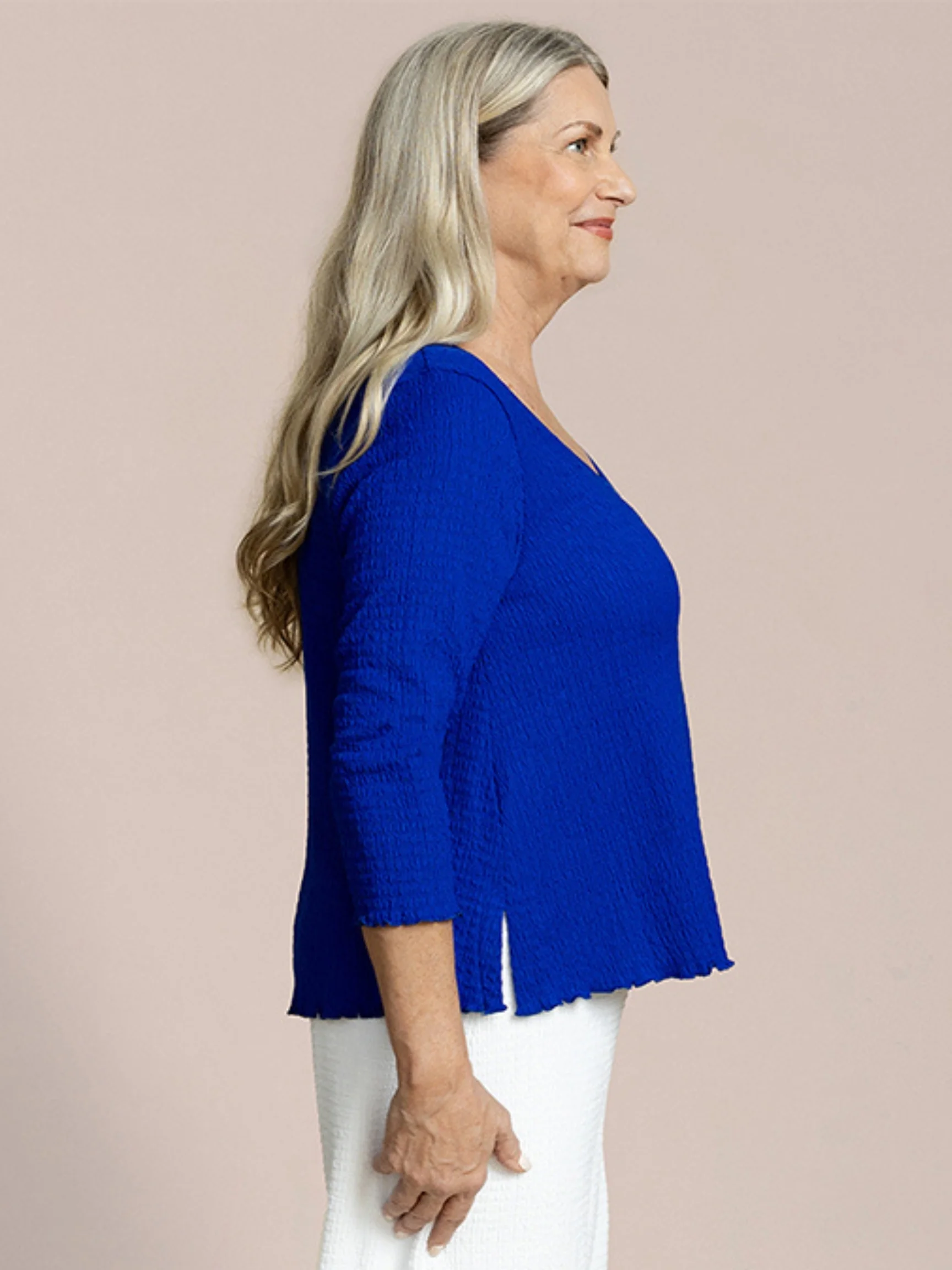 Pop V-Neck Top in Lapis